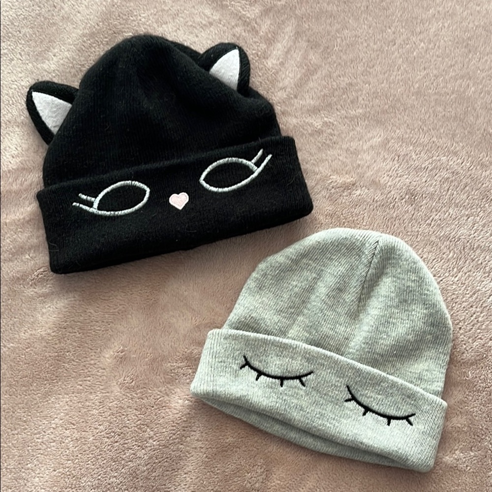 Adorable Black and Gray Cat Ear Beanie Set